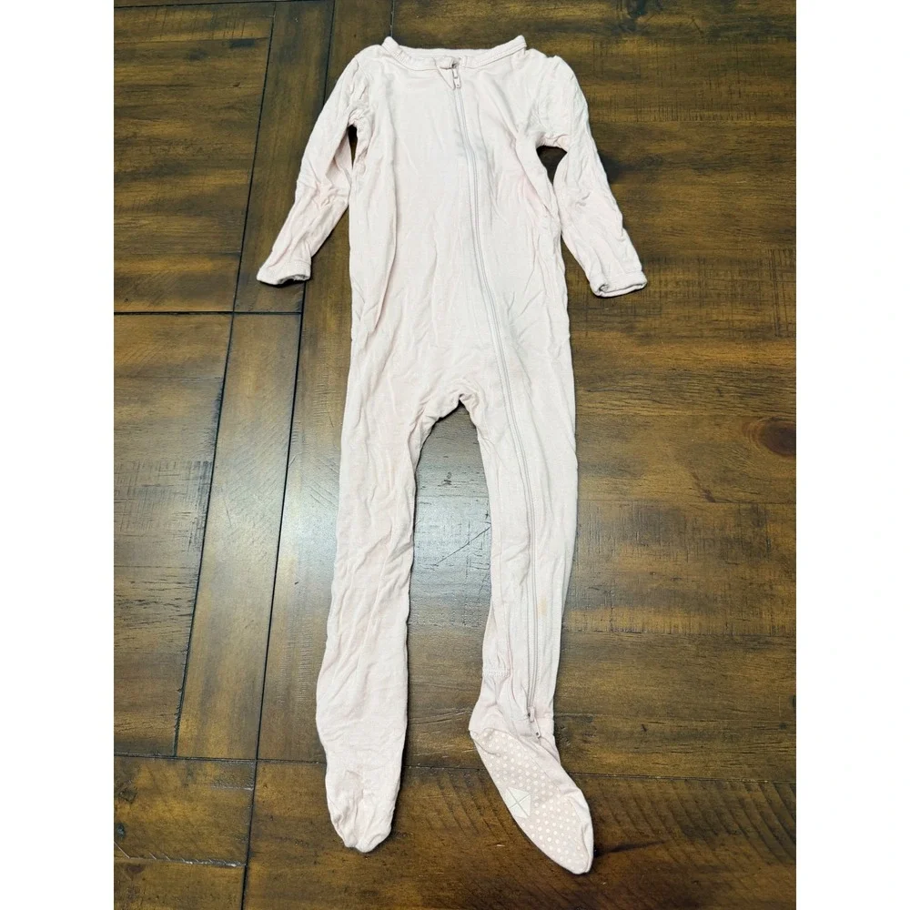 Kyte Baby Bamboo Footie Pajamas Blush Pink 18-24 Months Dual Zipper Sleepsuit